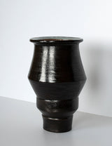 Destructured ceramic vase