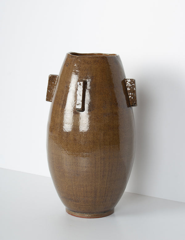 Vase brutaliste brun