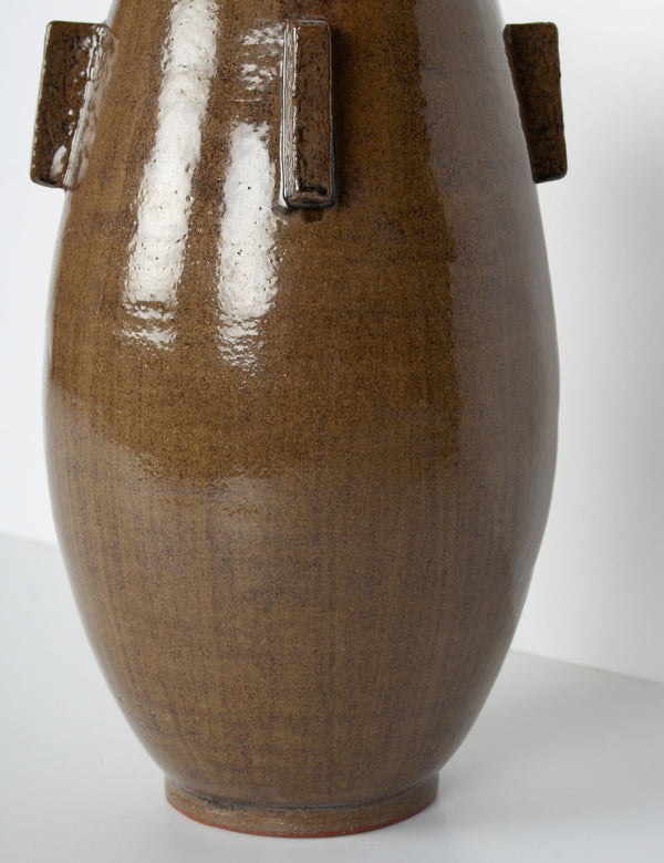 Vase brutaliste brun