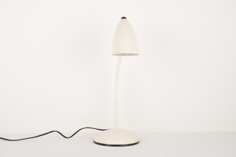 Streamline desk lamp