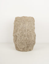 Vase ancien roche granite